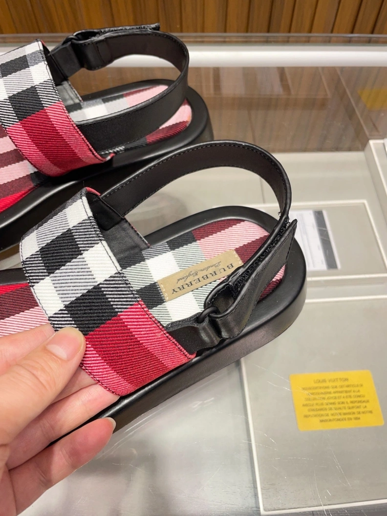StreetReady Bxrbxrry Slippers 114599