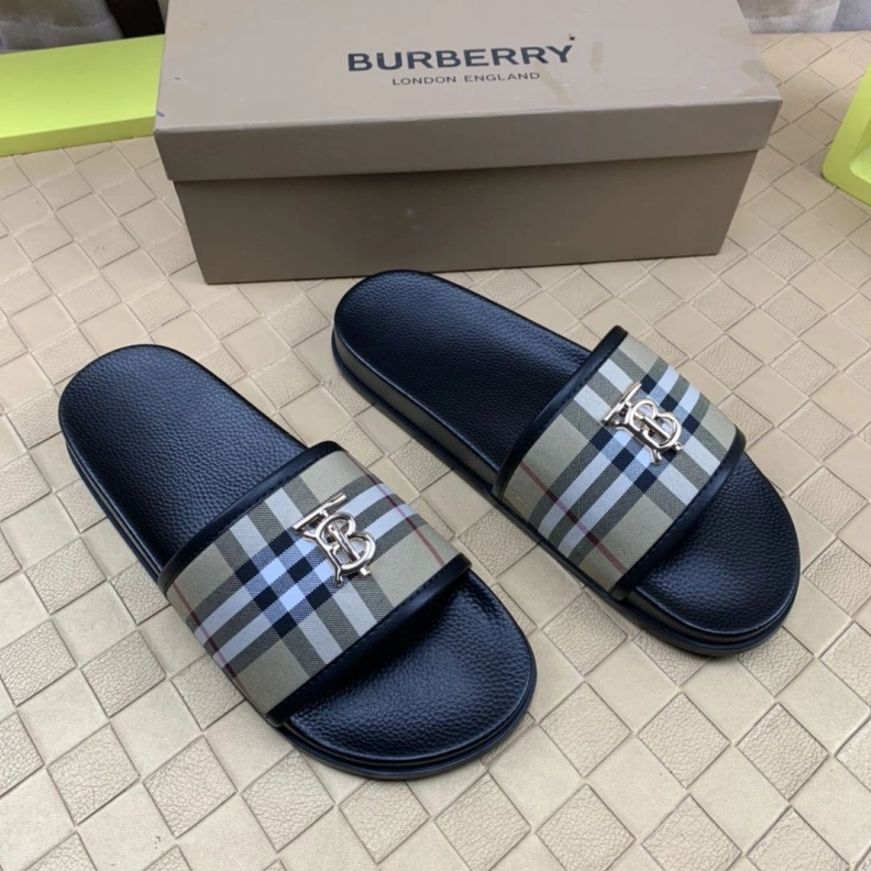 Elegant Bxrbxrry Slippers 114583