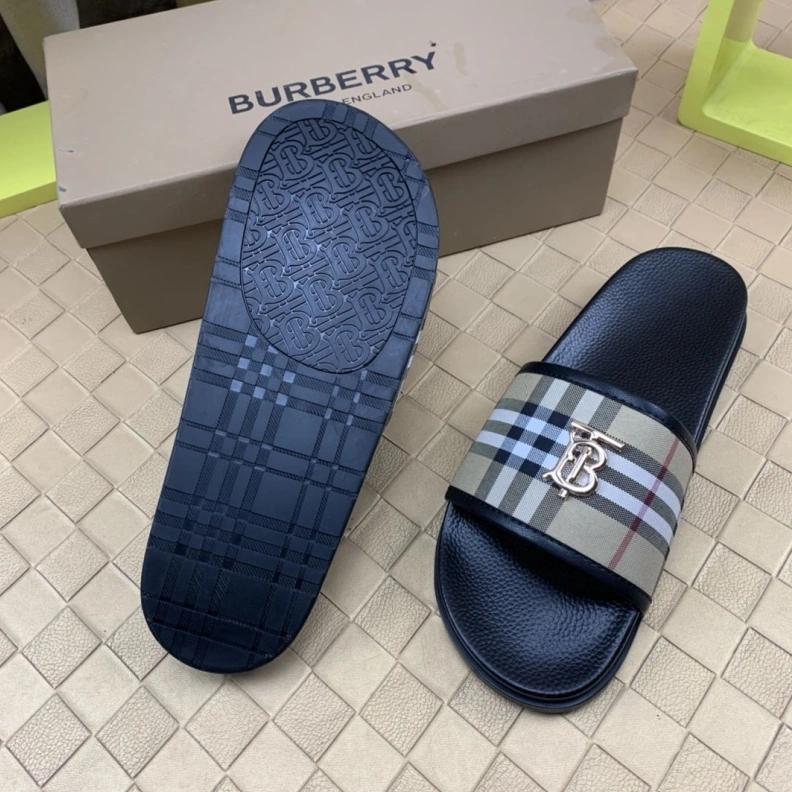 Elegant Bxrbxrry Slippers 114583