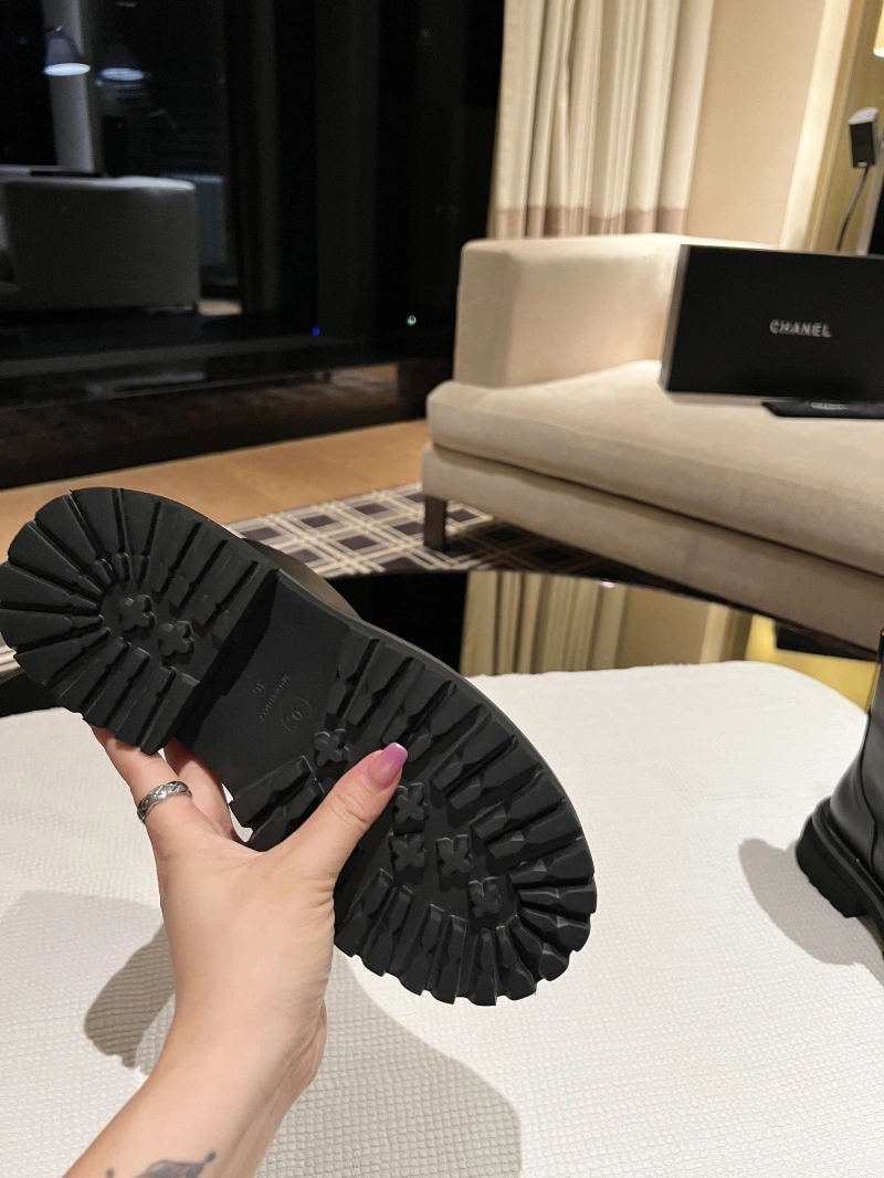 Sleek Chxnxl Boots 127814