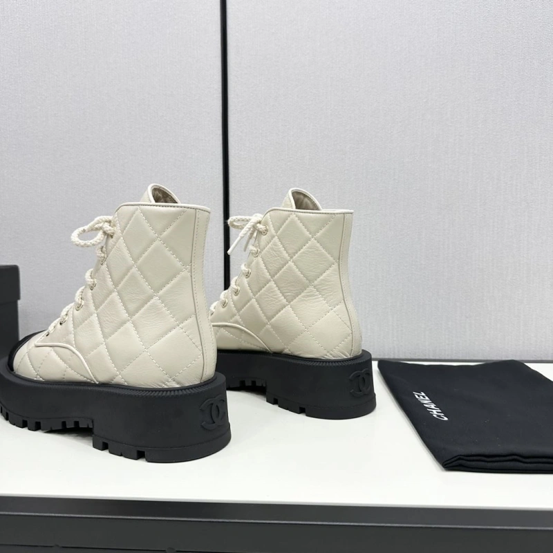 Chxnxl Boots Compact 127812
