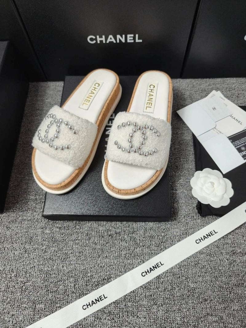 GoAnywhere Chxnxl Slippers 127453