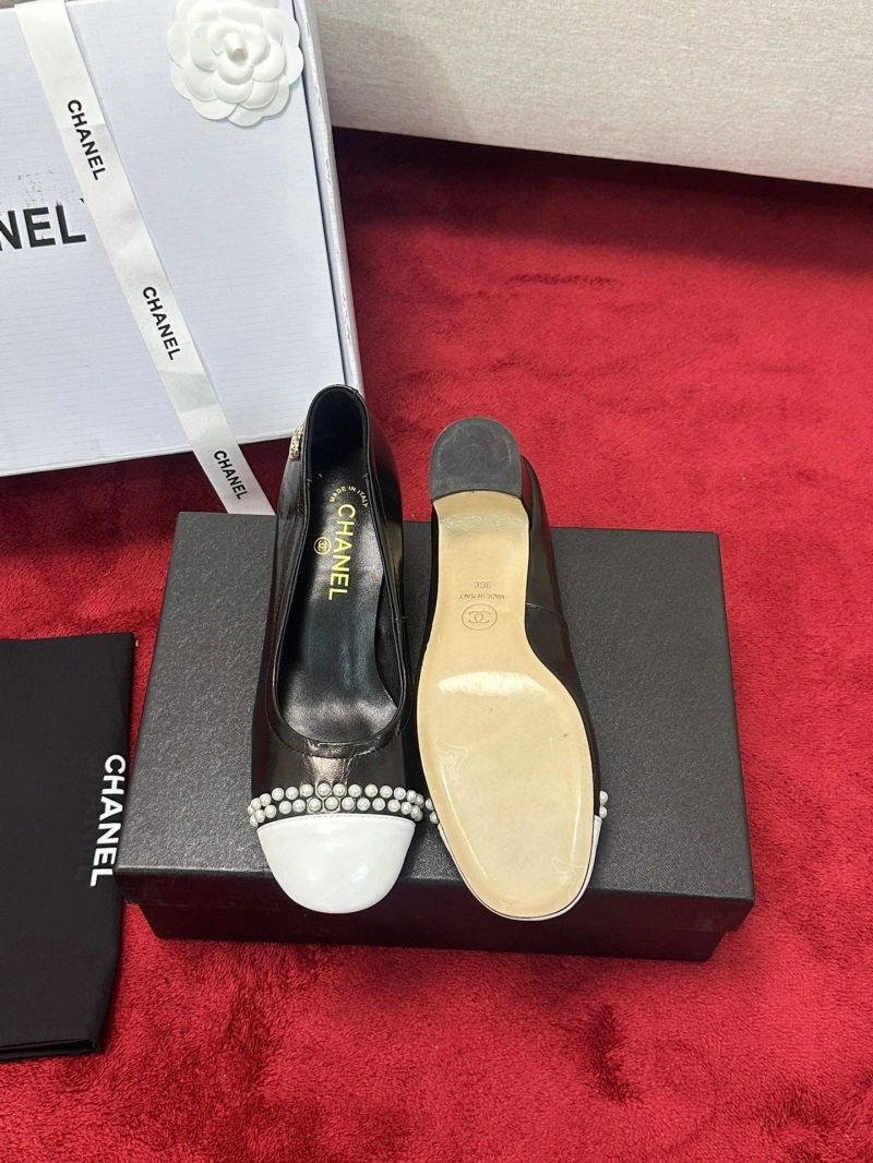 Compact Chxnxl Flat Shoes 127589