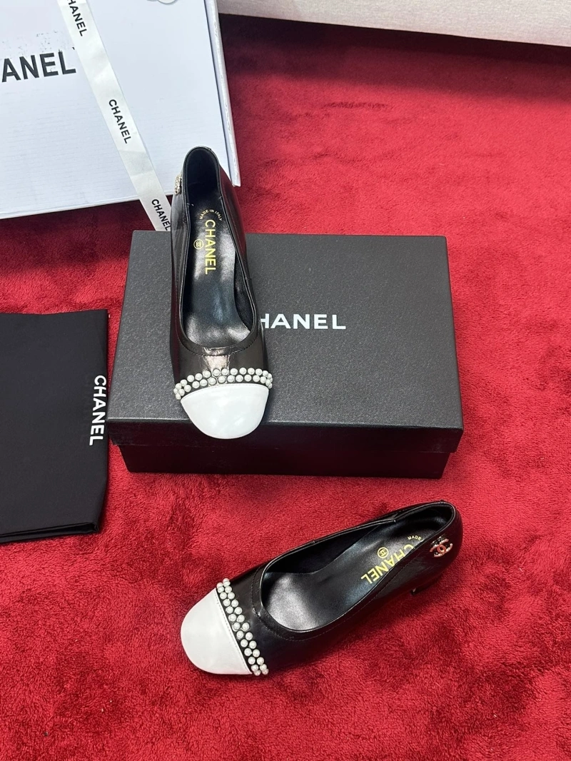 Compact Chxnxl Flat Shoes 127589