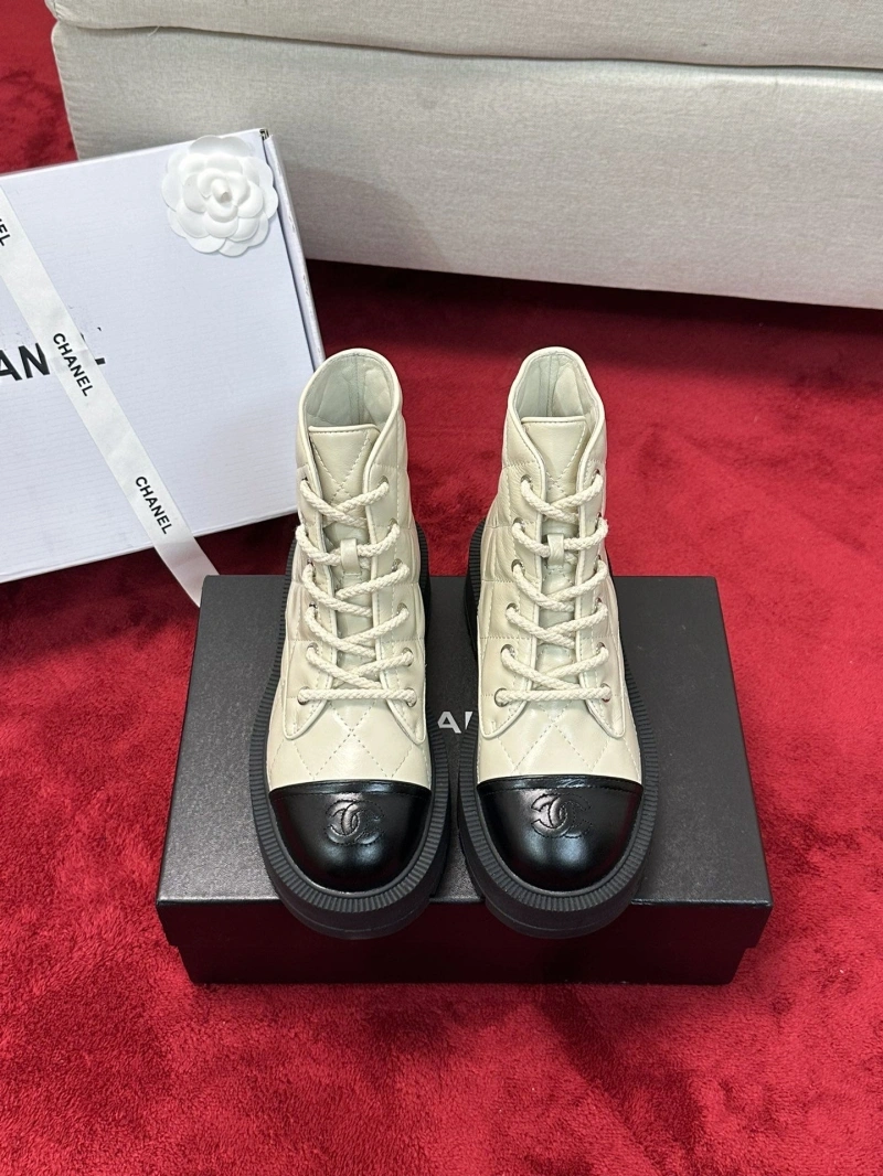 Bold Chxnxl Boots 127807