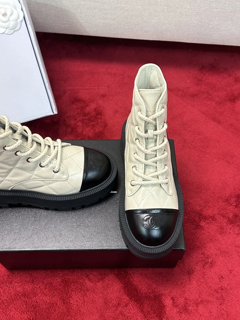 Bold Chxnxl Boots 127807