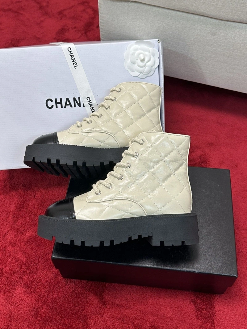 Bold Chxnxl Boots 127807