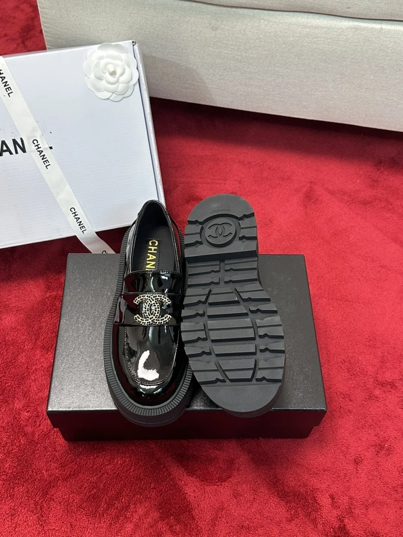 Compact Chxnxl Leather Shoes 127512