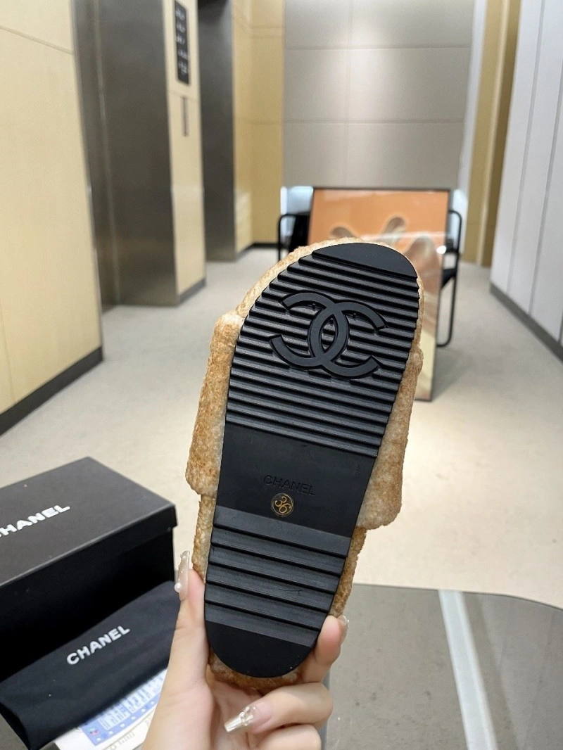 Flexible Chxnxl Slippers 127445