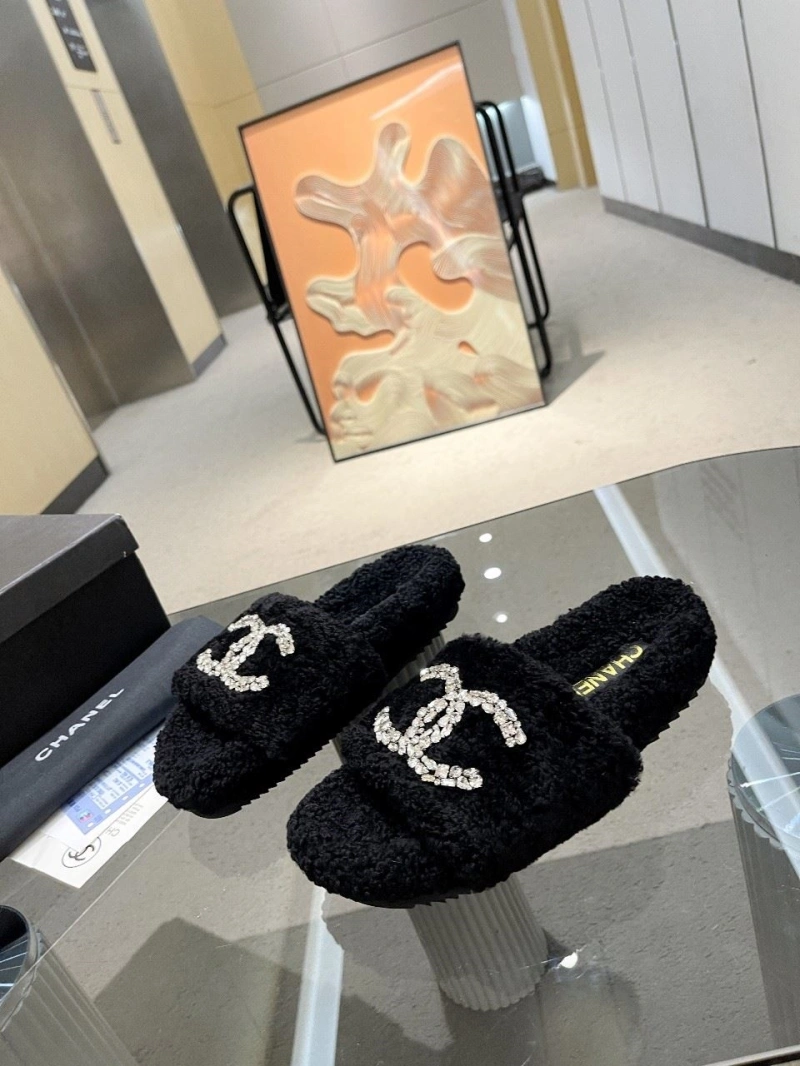 Breathable Chxnxl Slippers 127442