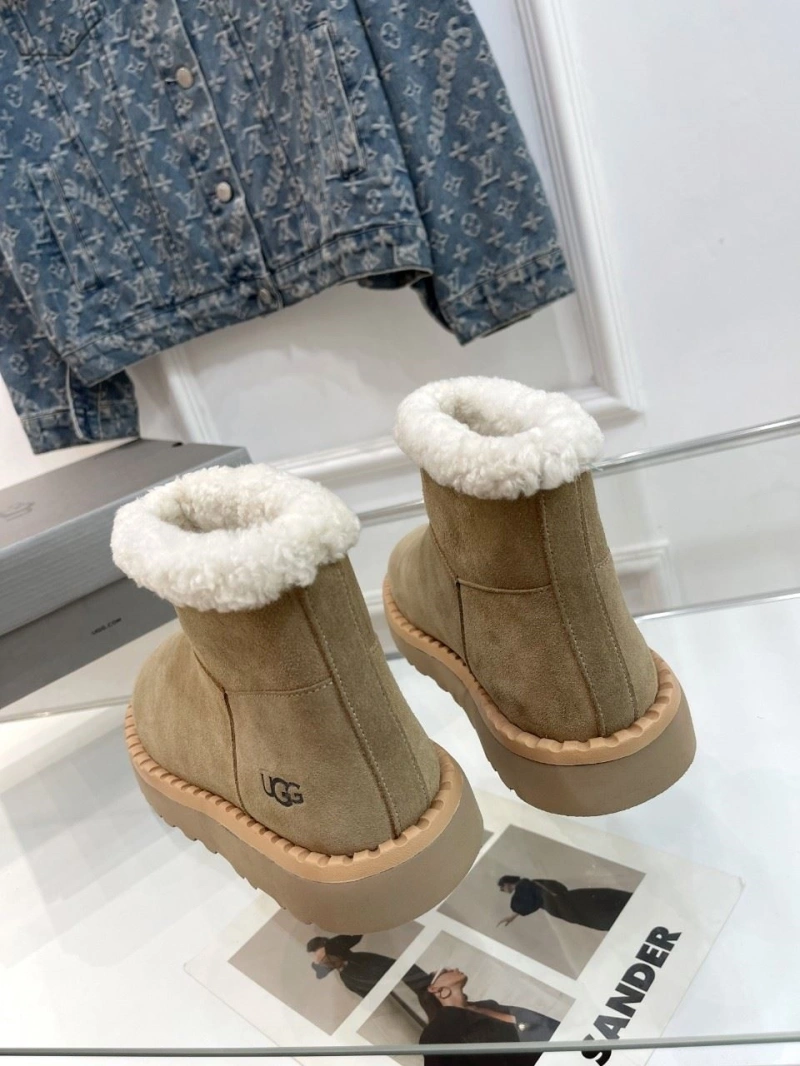 Efficient UGX Boots 228702