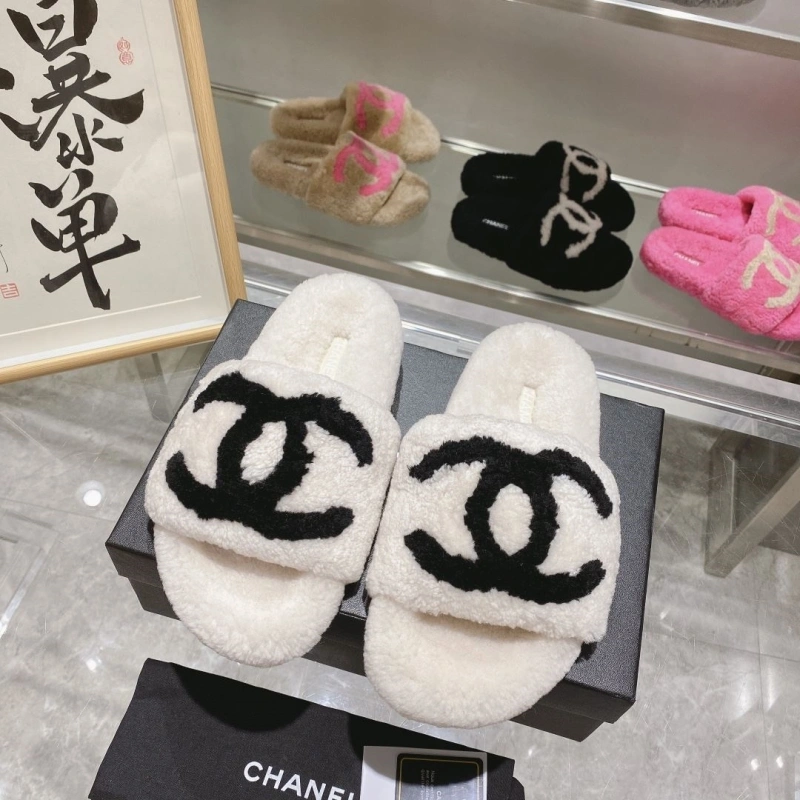Chxnxl Slippers GoAnywhere 127428