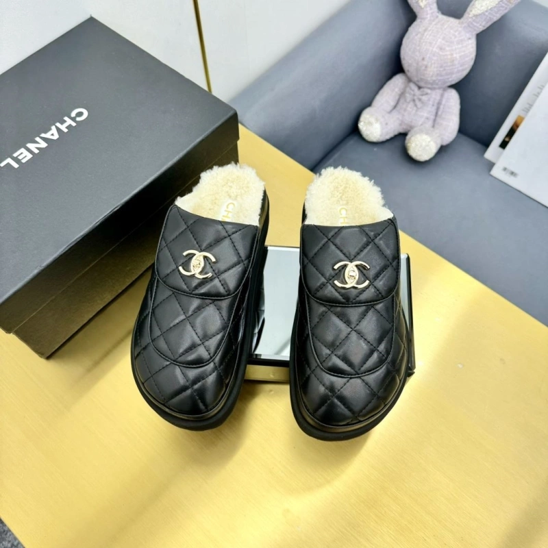 Soft Chxnxl Slippers 127432