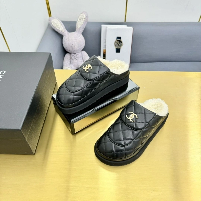 Soft Chxnxl Slippers 127432