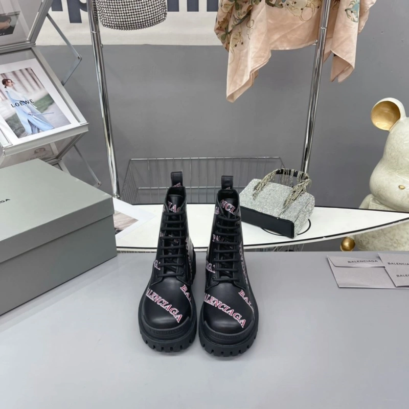 Compact Bxlxnciaga Boots 109863