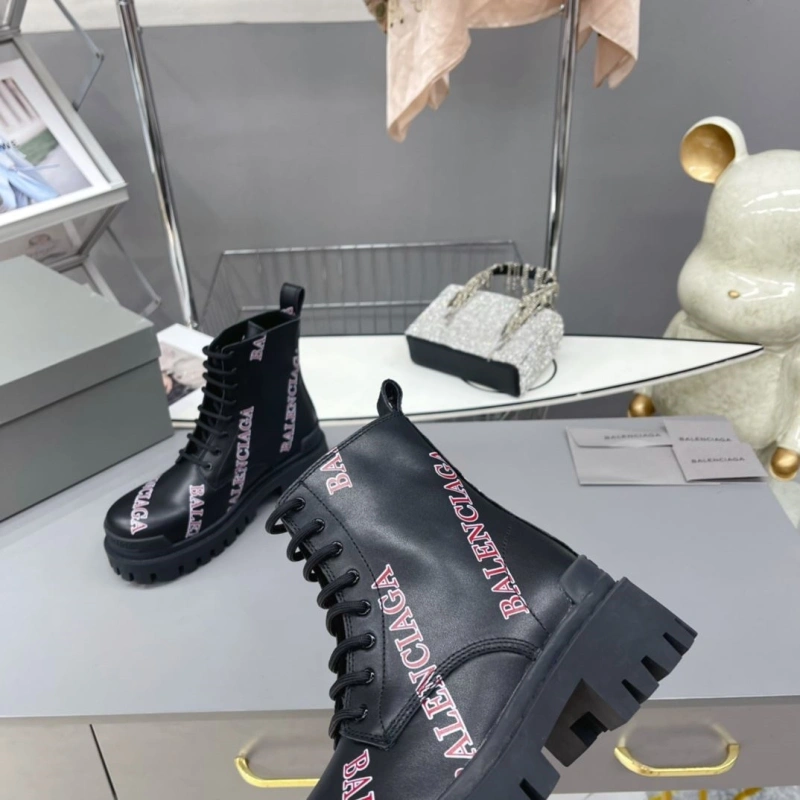 Compact Bxlxnciaga Boots 109863