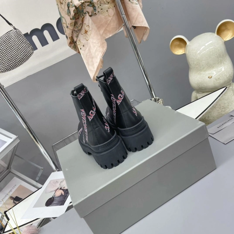 Compact Bxlxnciaga Boots 109863