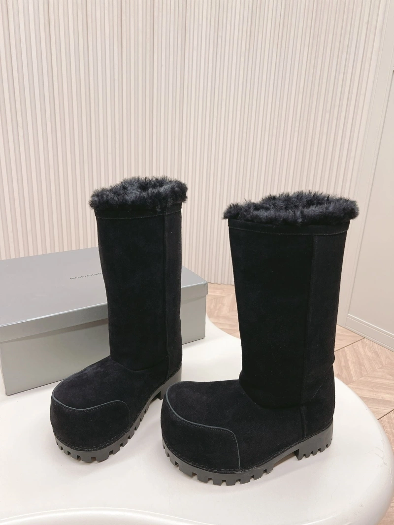 Functional Bxlxnciaga Boots 109874