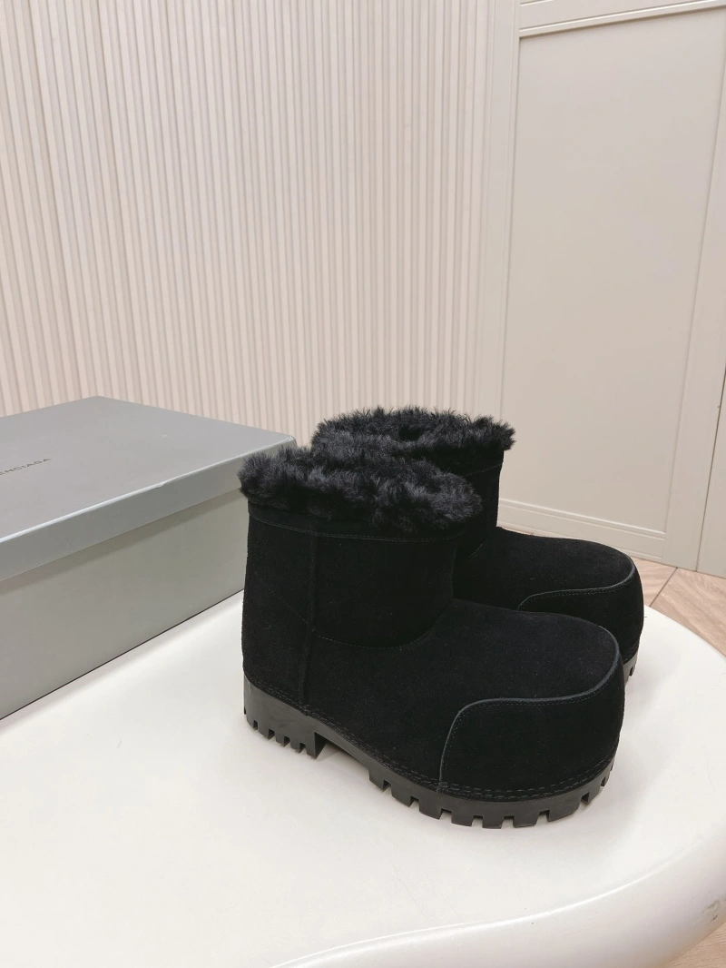 StreetReady Bxlxnciaga Boots 109868