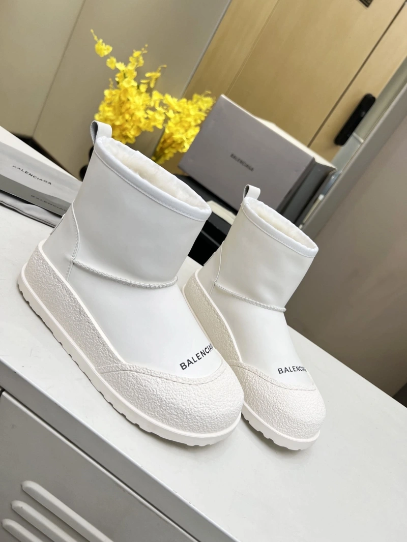 ModernLook Bxlxnciaga Boots 109860