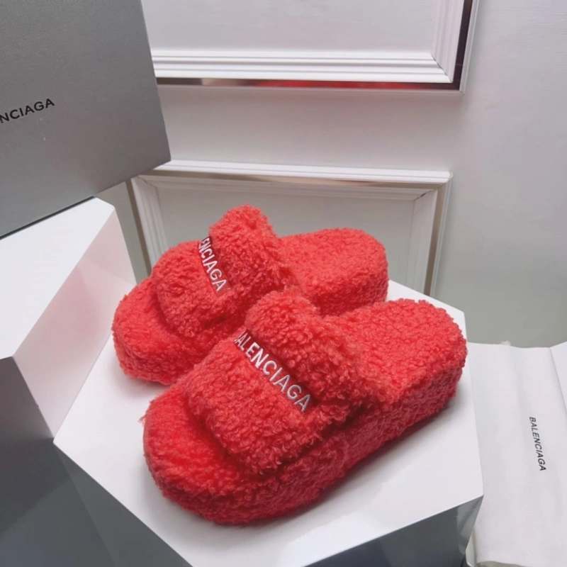 ModernLook Bxlxnciaga Slippers 109851