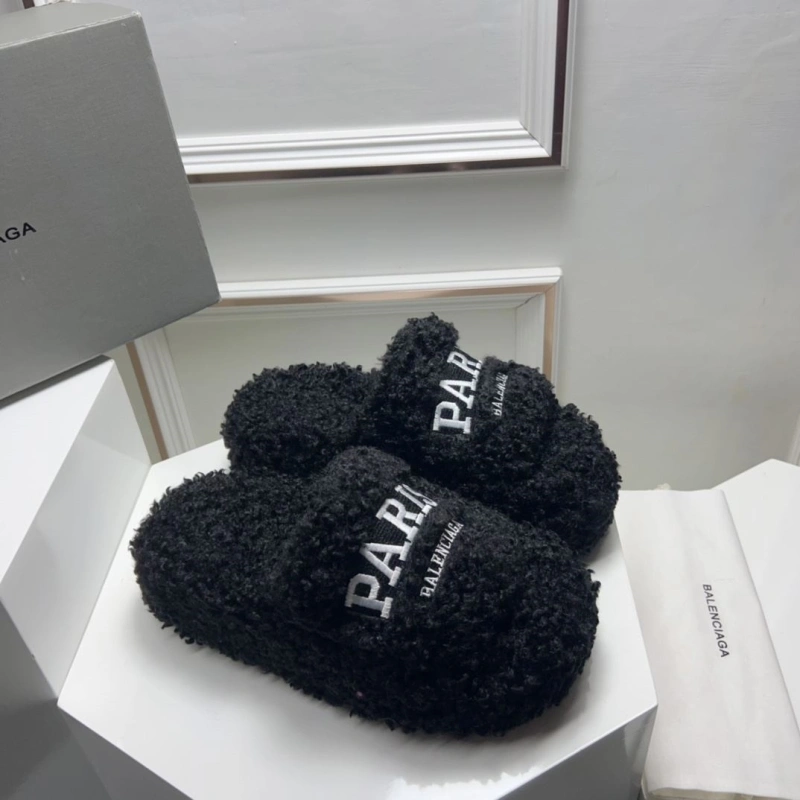 Elegant Bxlxnciaga Slippers 109845