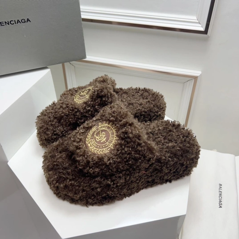 Bxlxnciaga Slippers Lightweight 109824