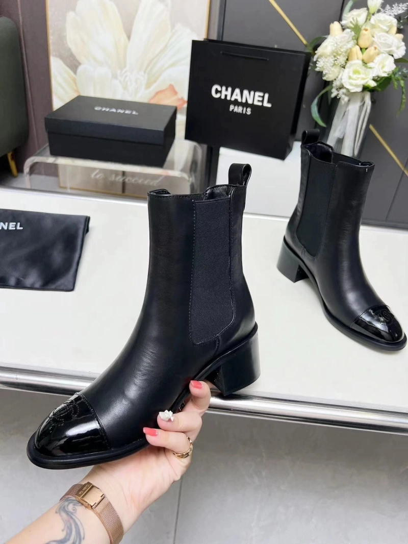 Trendsetting Chxnxl Boots 127780