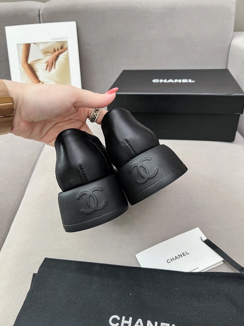 Resilient Chxnxl Leather Shoes 127502