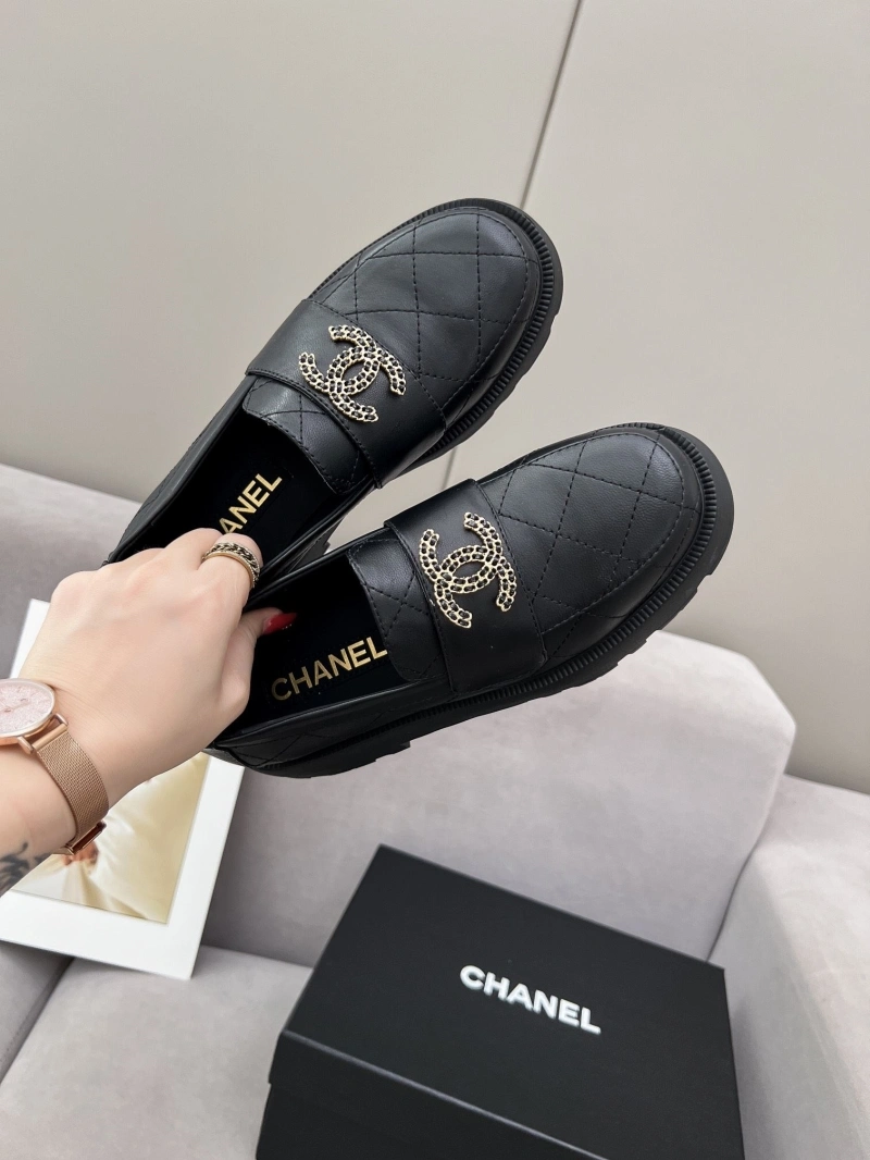 Resilient Chxnxl Leather Shoes 127502