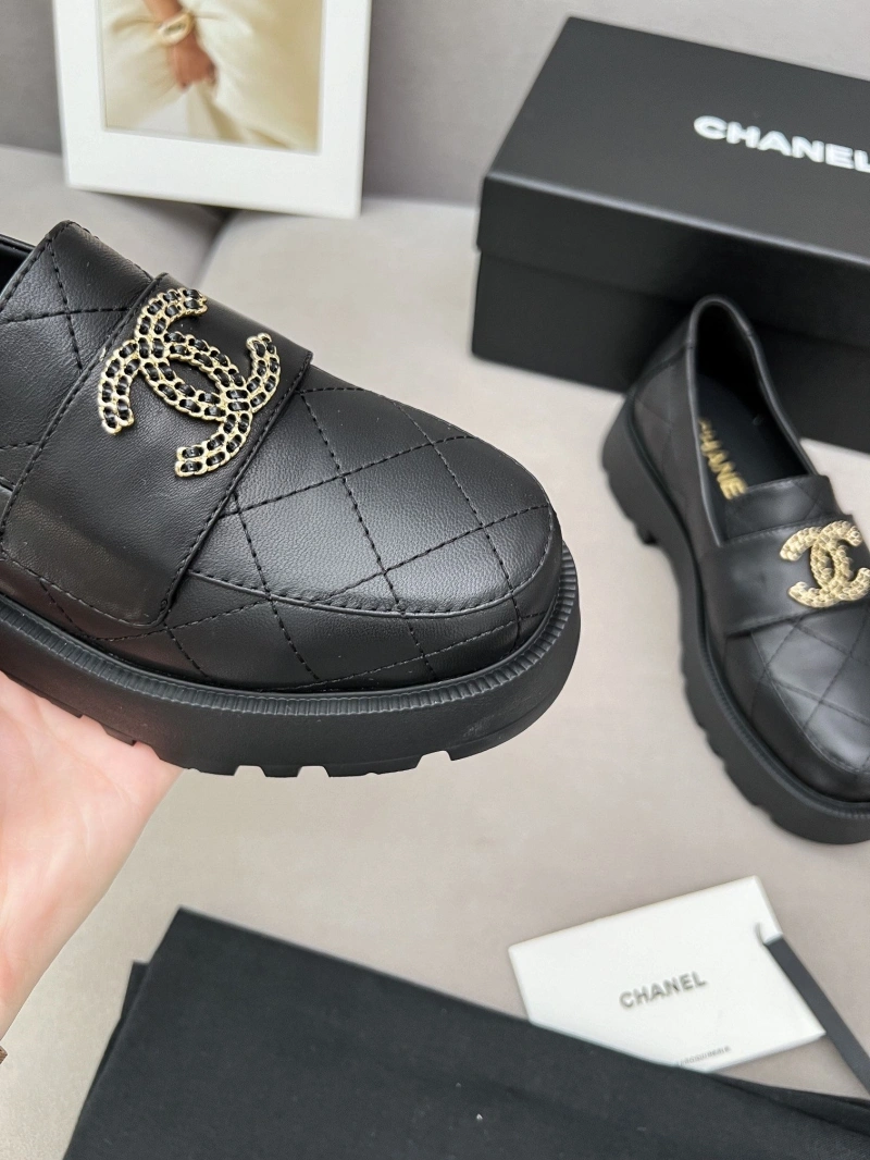 Resilient Chxnxl Leather Shoes 127502
