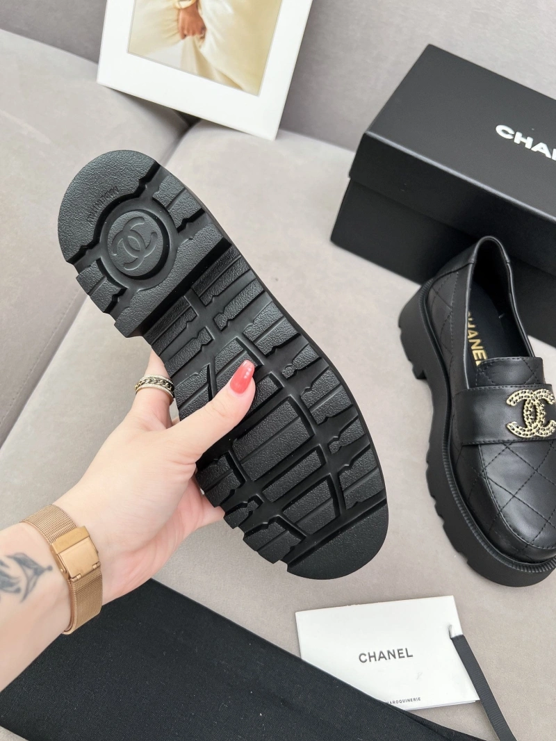 Resilient Chxnxl Leather Shoes 127502