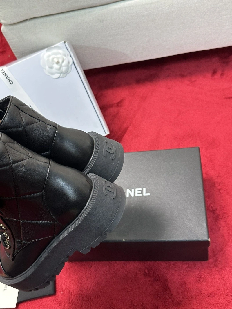 Trendy Chxnxl Boots 127759