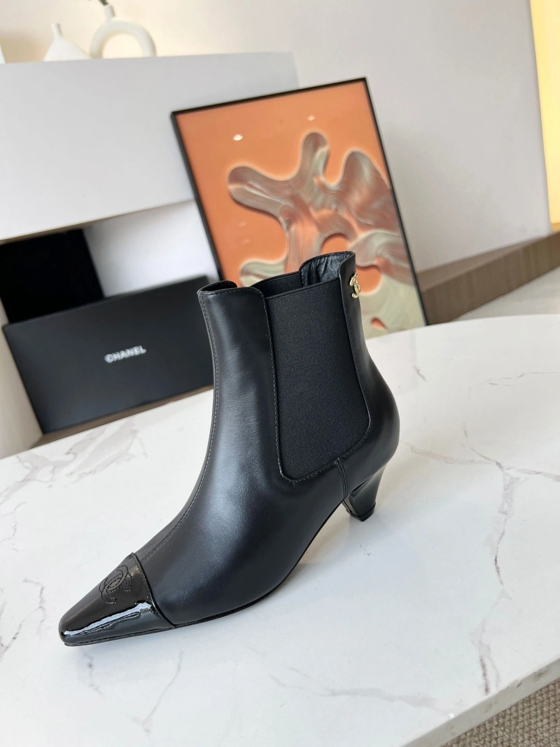 Classic Chxnxl Boots 127744