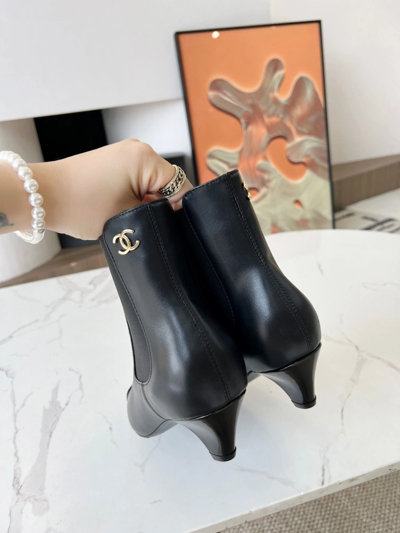 Classic Chxnxl Boots 127744