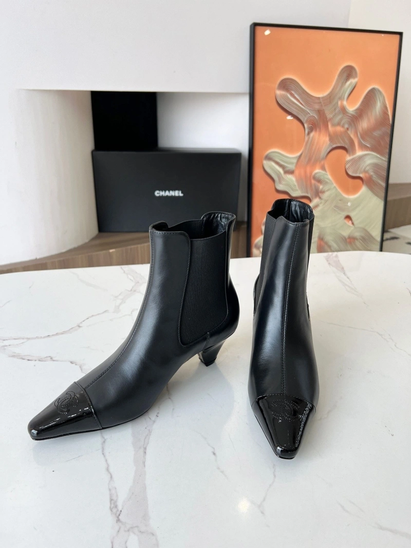 Classic Chxnxl Boots 127744