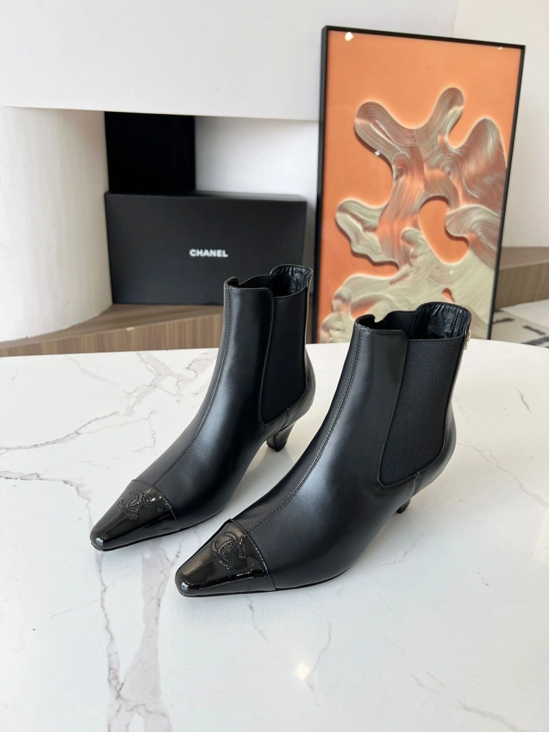 Classic Chxnxl Boots 127744