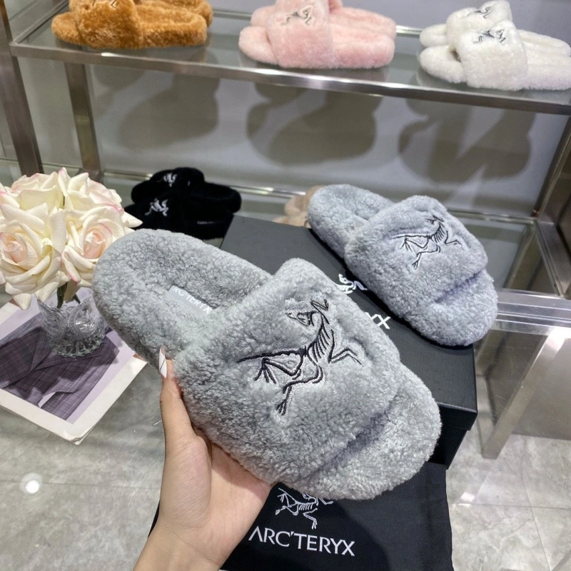 Othxr Slippers Bold 215783