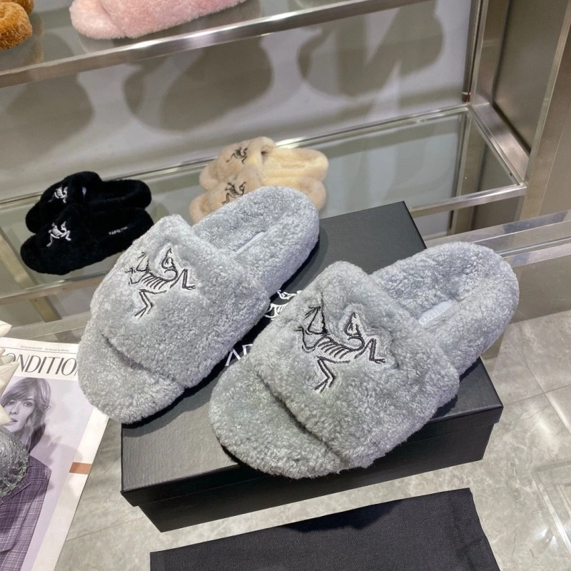Othxr Slippers Bold 215783