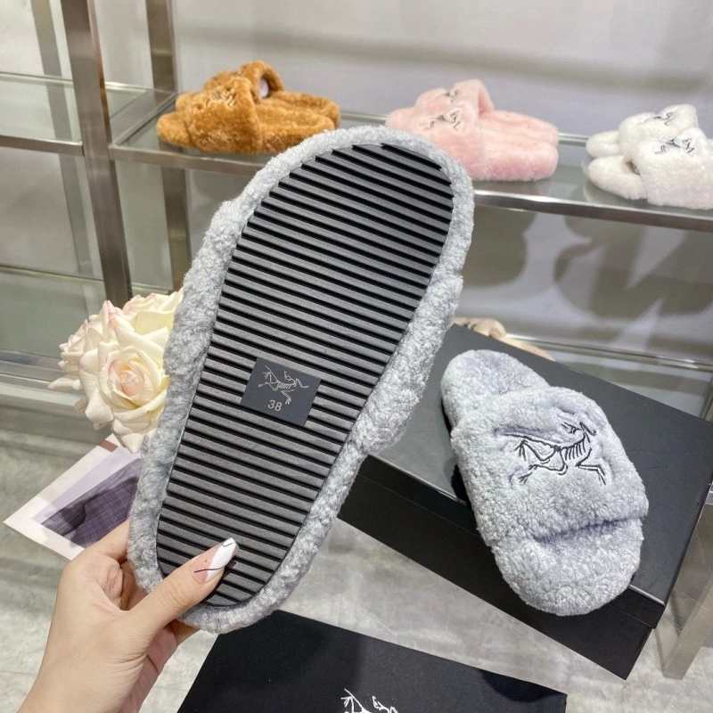Othxr Slippers Bold 215783