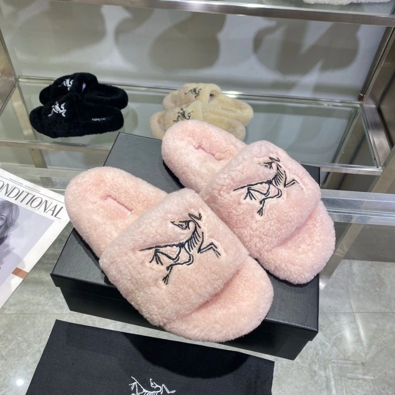 Othxr Slippers UrbanStyle 215776