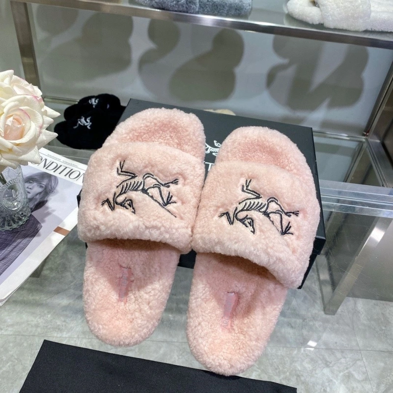Othxr Slippers UrbanStyle 215776