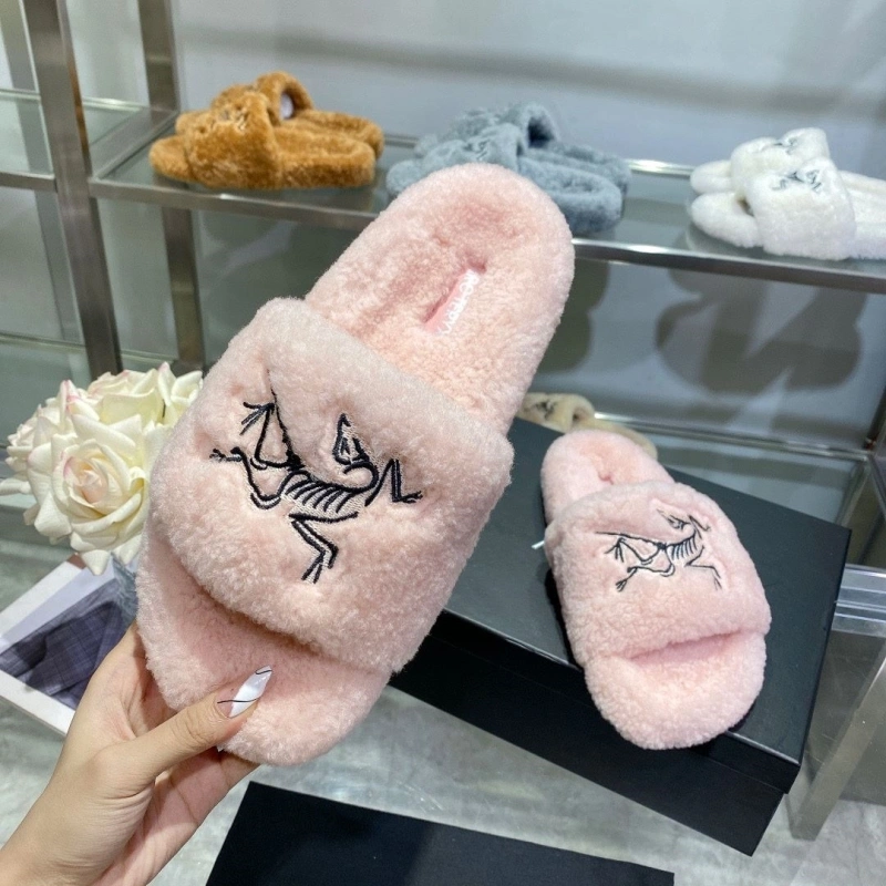 Othxr Slippers UrbanStyle 215776