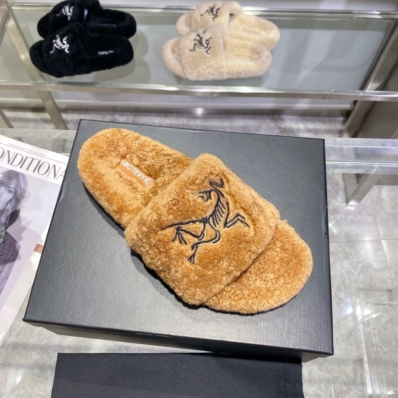 Othxr Slippers HighQuality 215779
