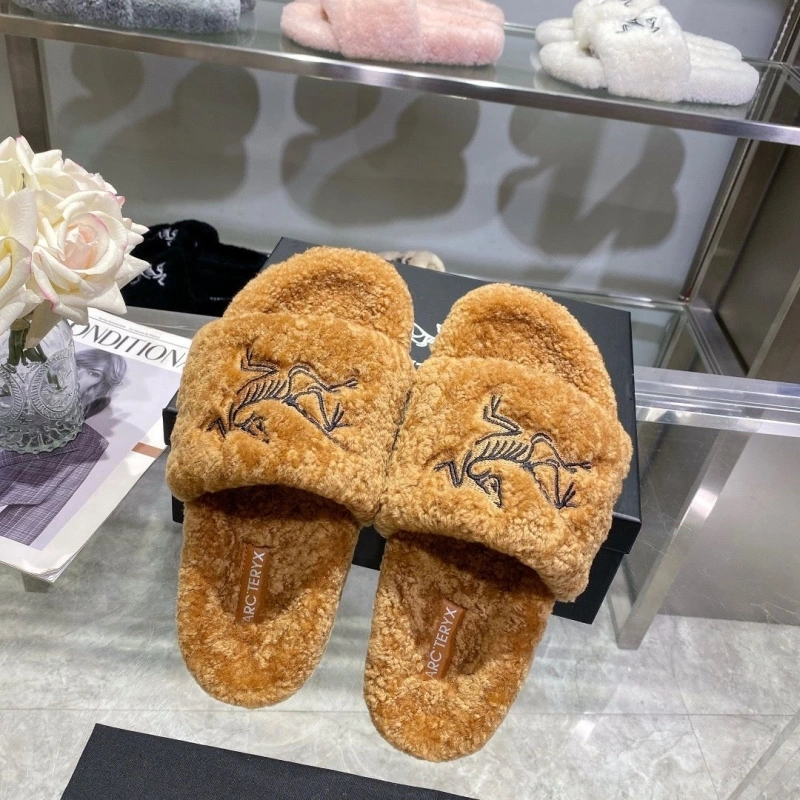 Othxr Slippers HighQuality 215779