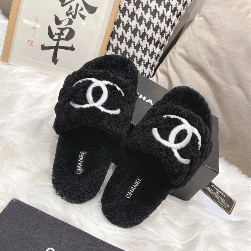 Chxnxl Slippers StreetReady 127412