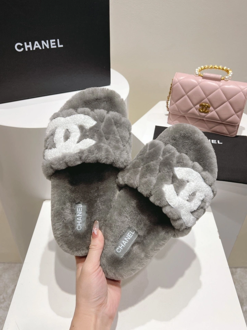 UrbanStyle Chxnxl Slippers 127407