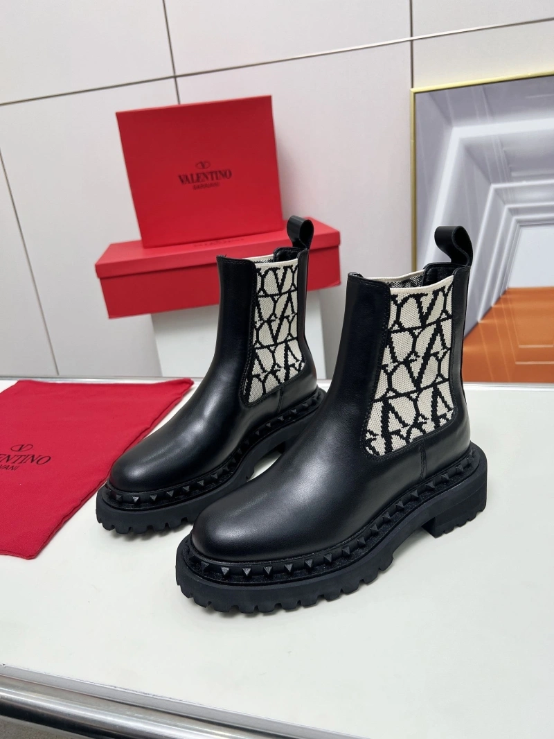 Practical Vxlxntino Boots 231373