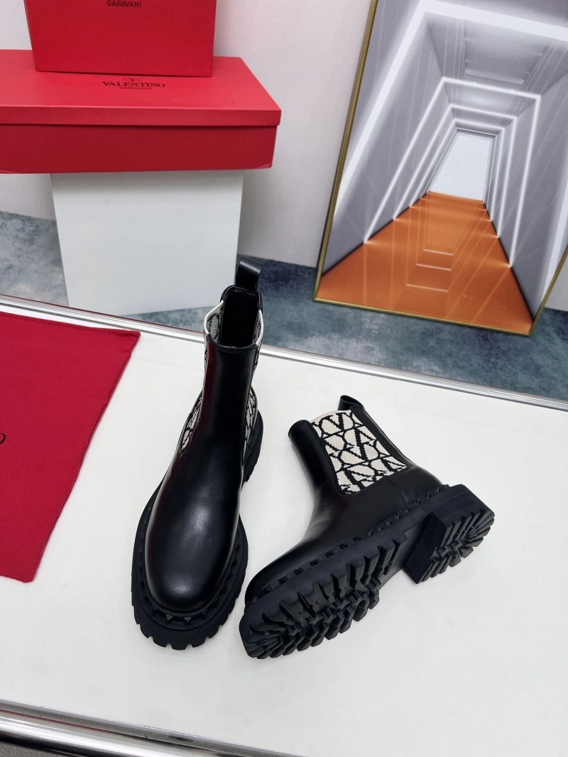 Practical Vxlxntino Boots 231373