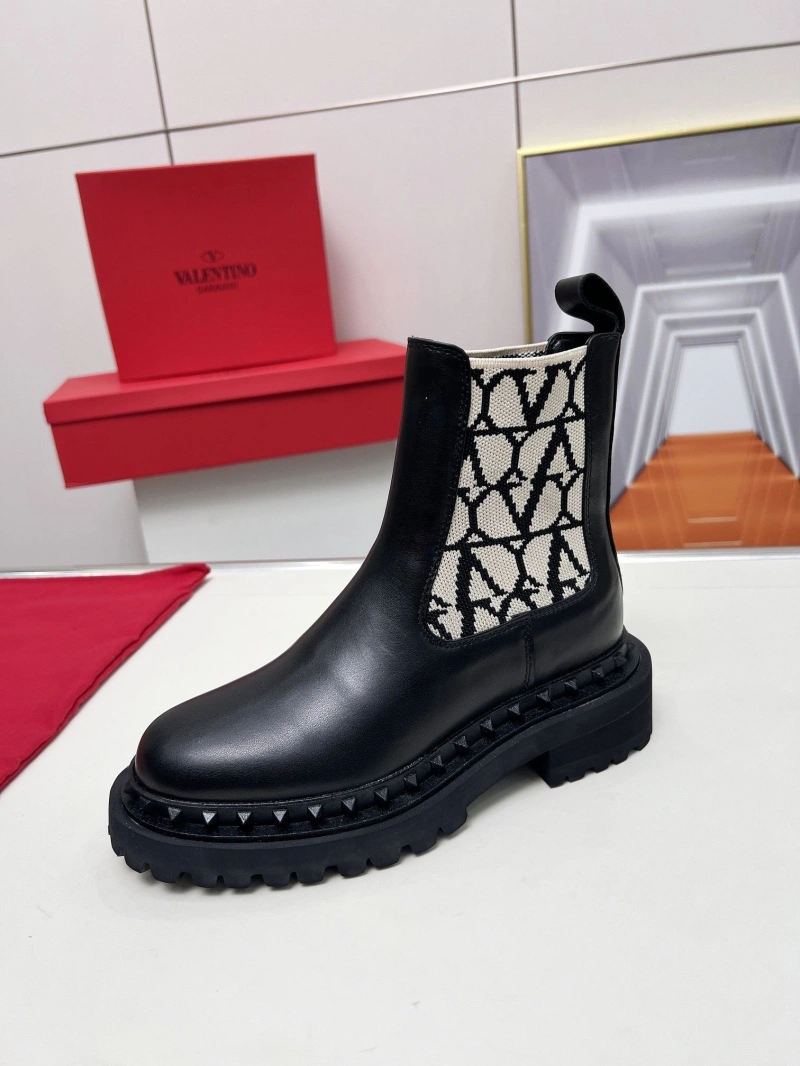 Practical Vxlxntino Boots 231373